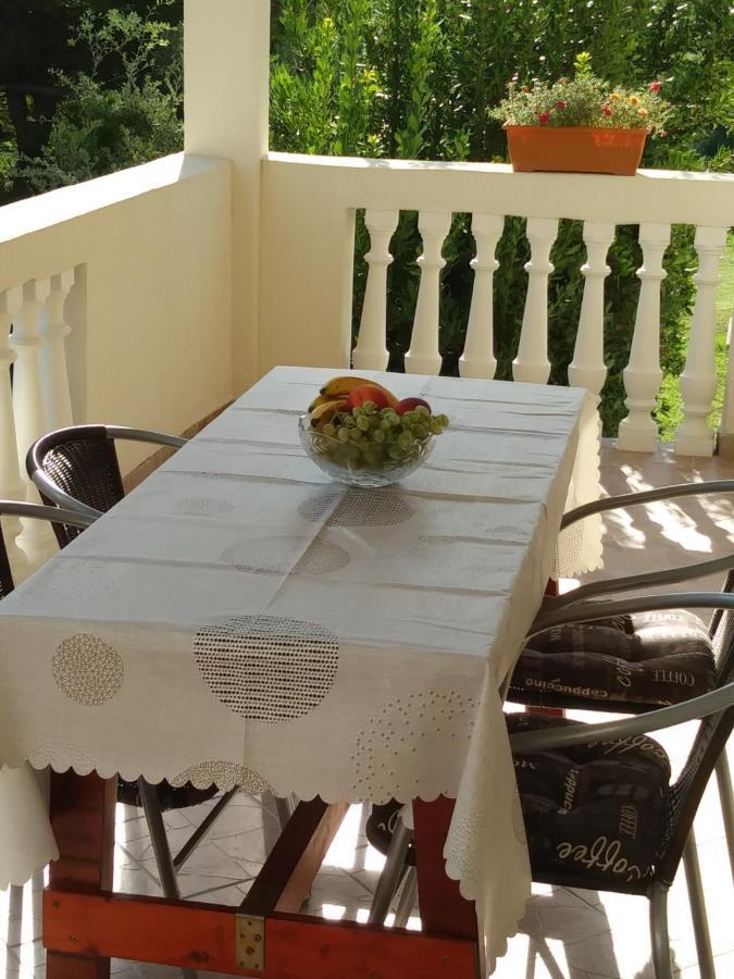 Nives Apartmani Pakoštane エクステリア 写真
