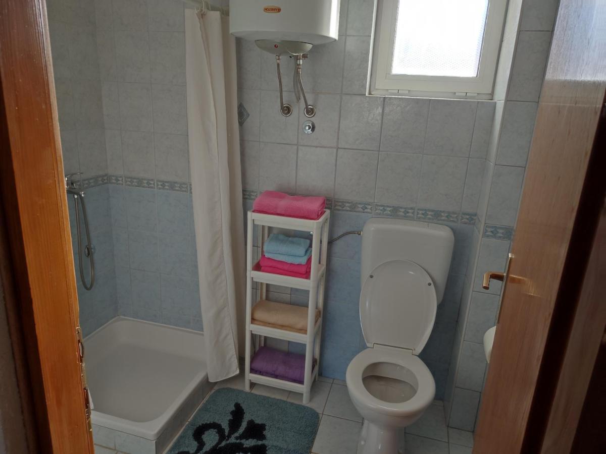 Nives Apartmani Pakoštane エクステリア 写真